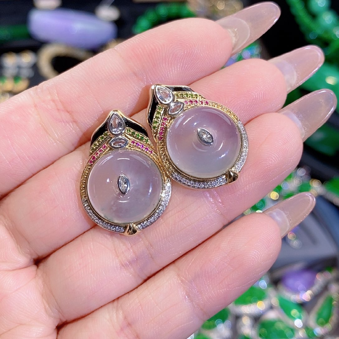 翡翠耳饰18K金镶嵌签收后24小时鉴赏期