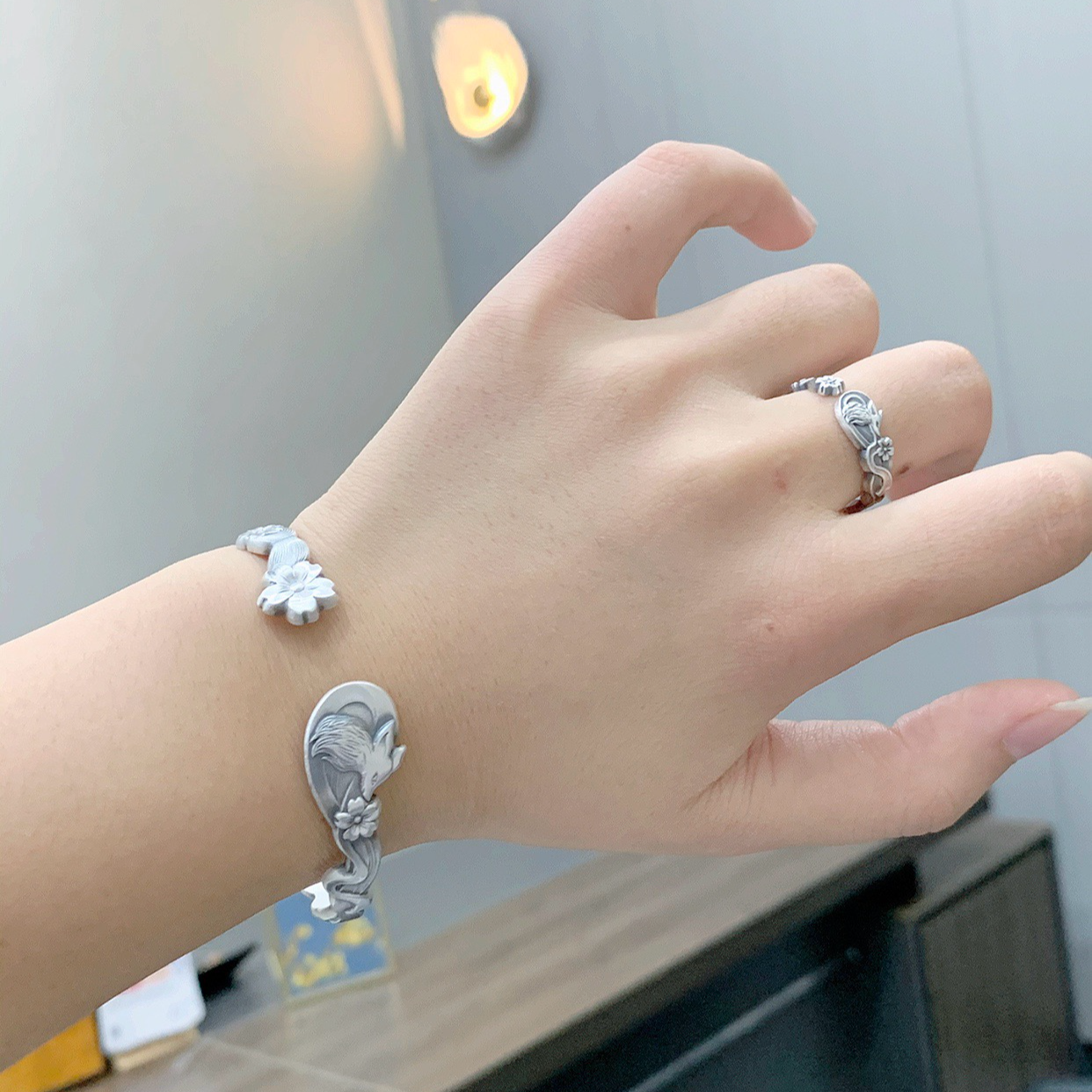 足银戒指 足银999.9戒指 复古浮雕樱花九尾狐开口戒指古风精美款