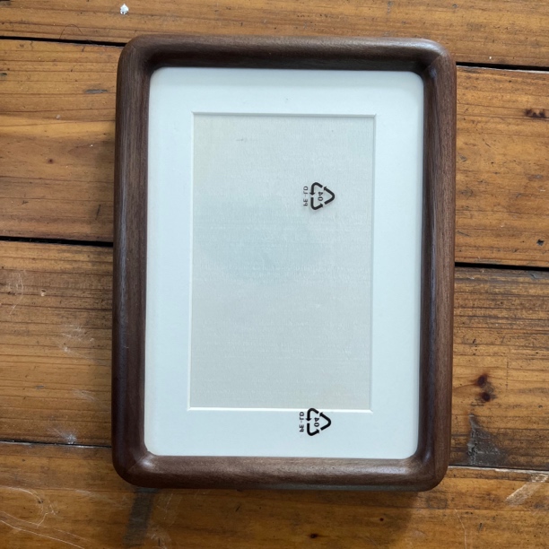 北美黑胡桃木榫卯结构6寸7寸8寸10寸桌面挂摆件弹珠圆角相框优质