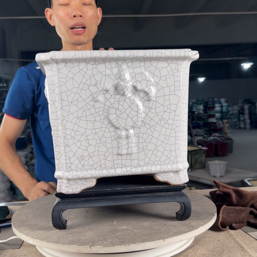 红陶20CM（含）-50CM（不含）瑕疵裂