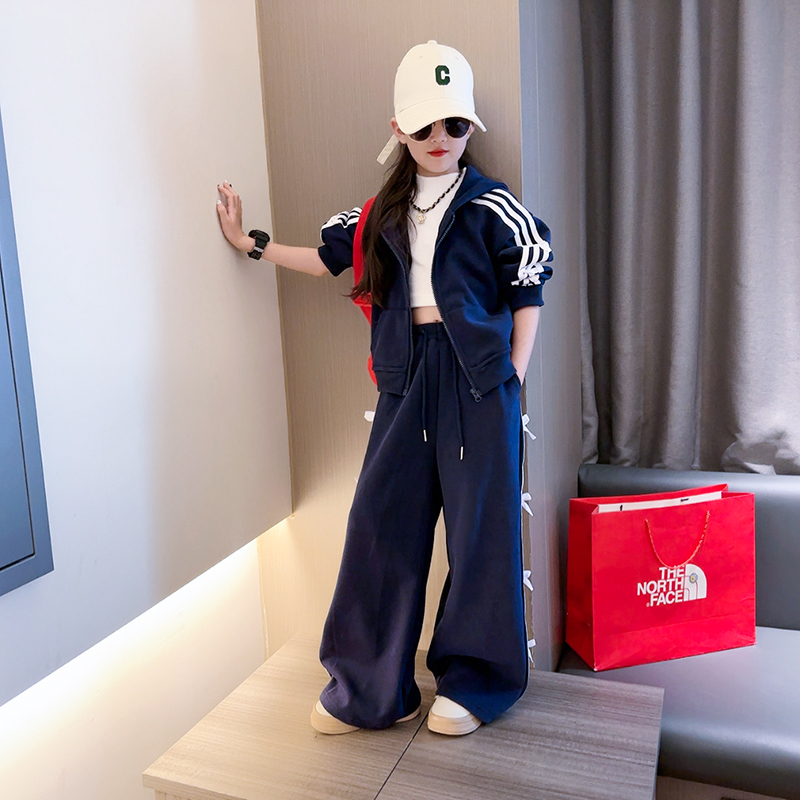 女童春秋装套装2025新款洋气中大童连帽开衫休闲直筒裤运动两件套