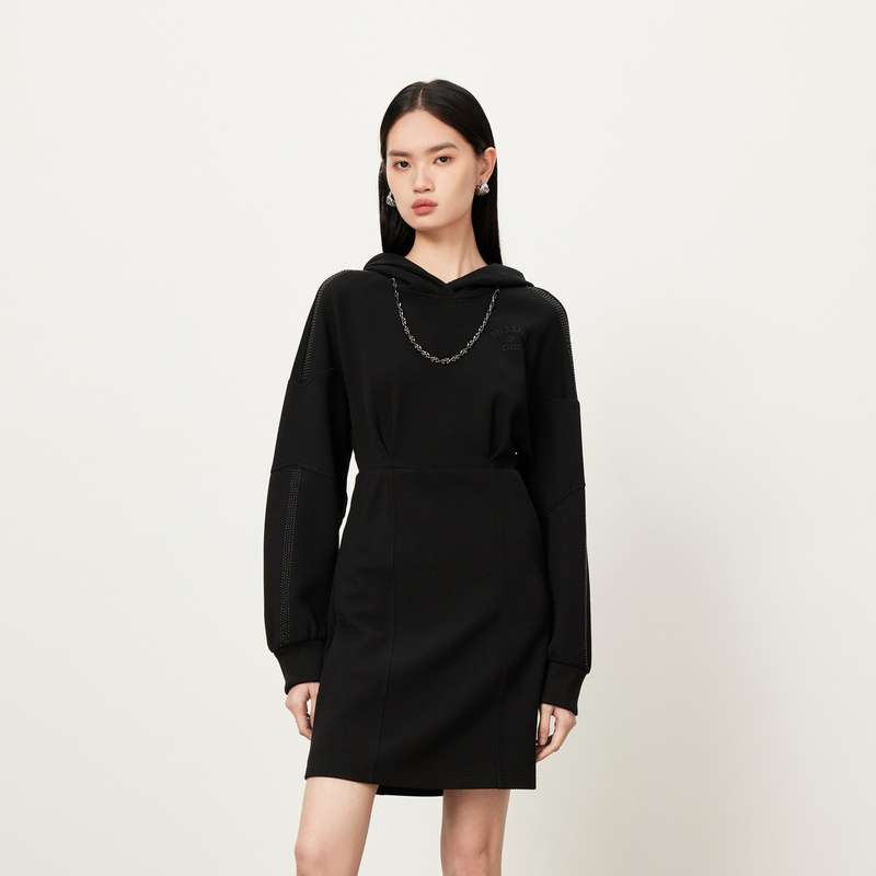 【商场同款】HPLY荷比俪冬新连帽修身气质连衣裙HYD45750189