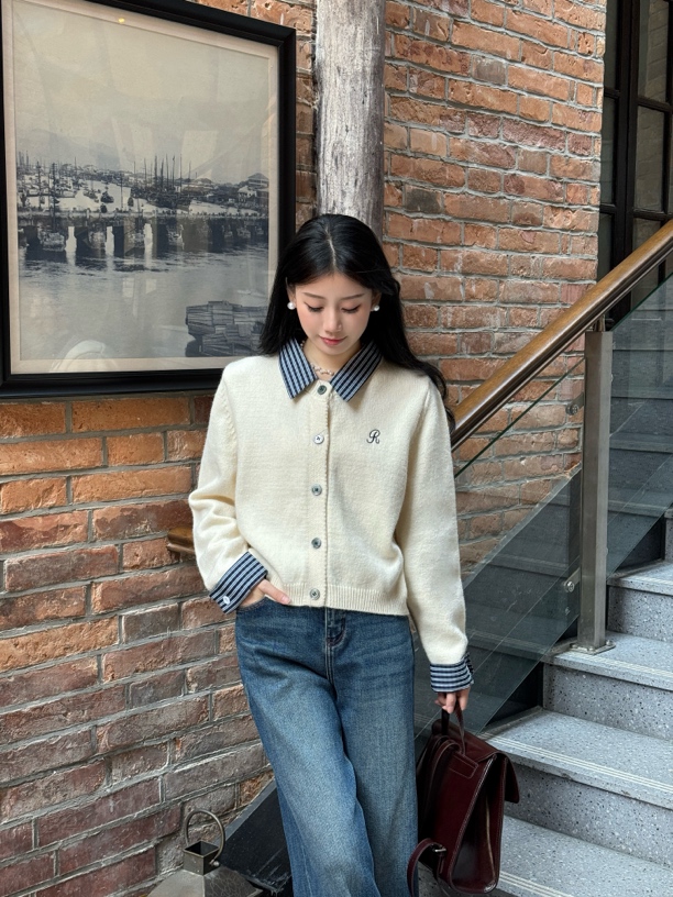 学院风衬衫领拼接针织衫女秋冬减龄长袖上衣小香风气质法式宽松