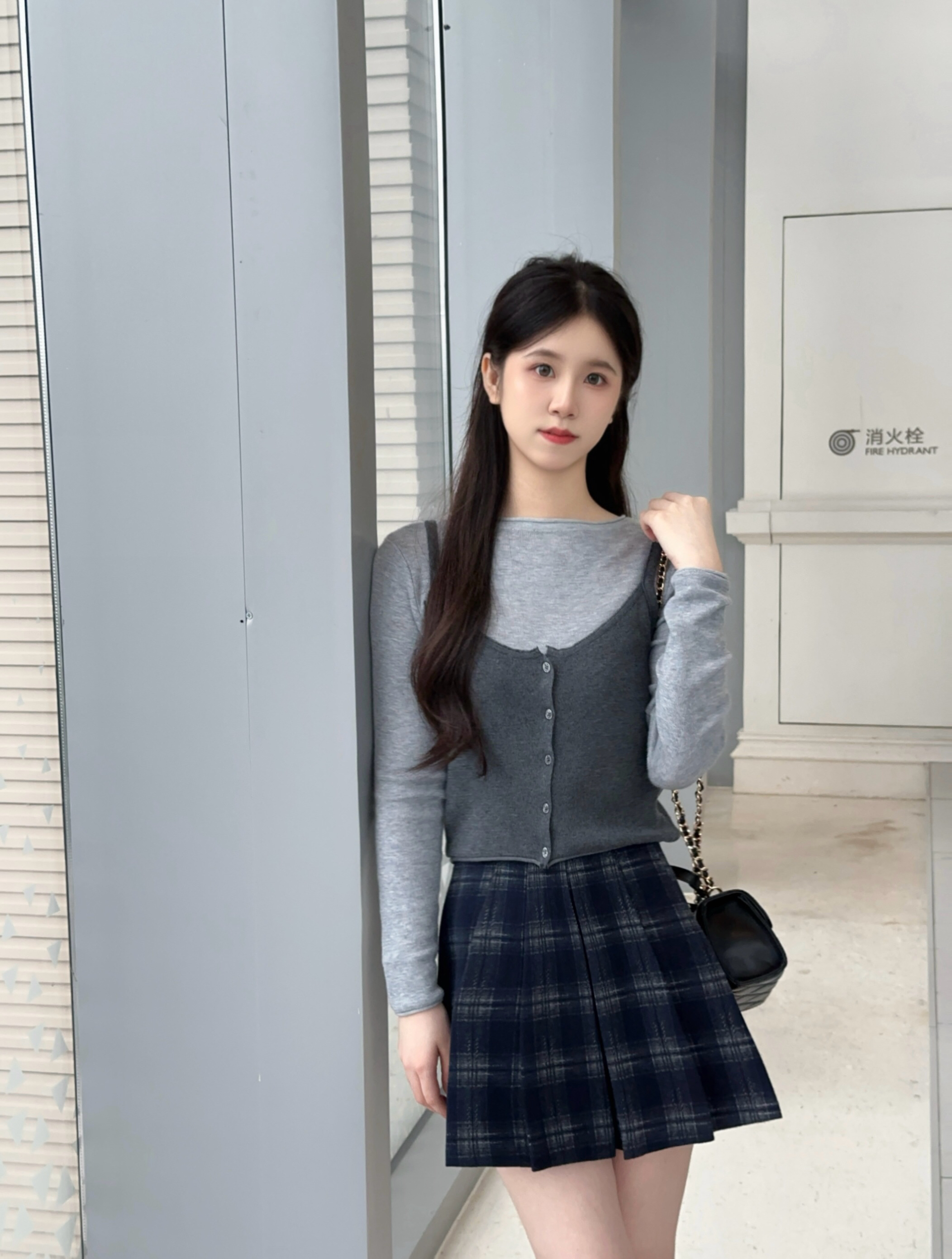 高级灰撞色修身针织长袖两件套格子百折裙