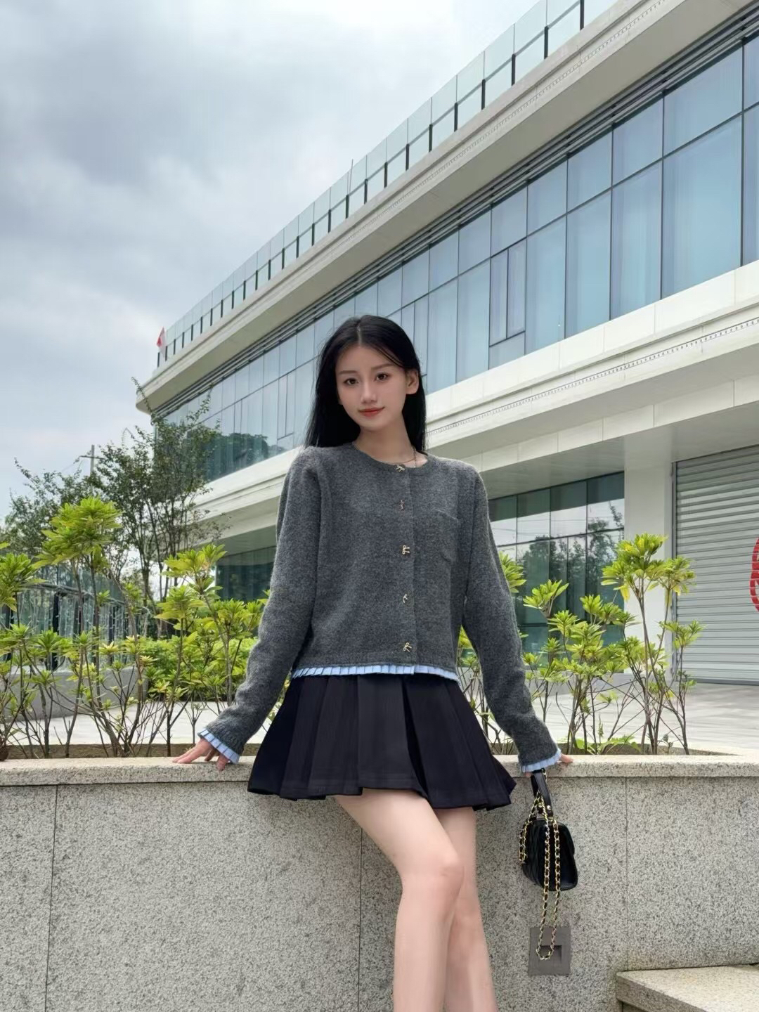 2024秋季新款韩版气质高级感宽松上衣显瘦百搭裙子
