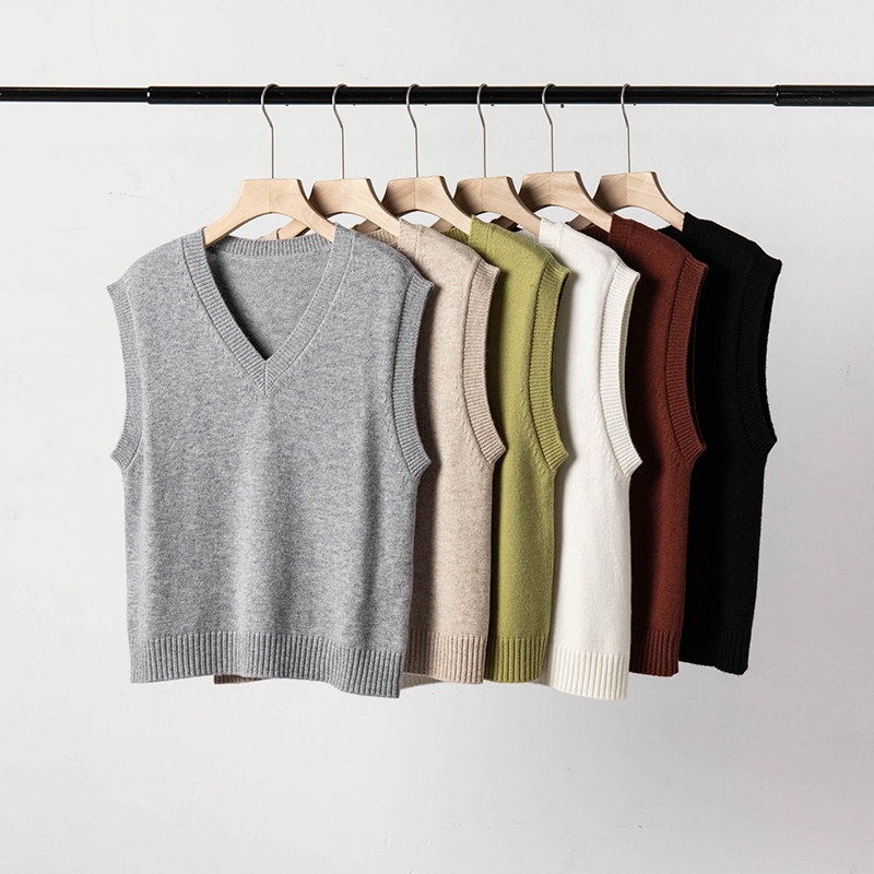 百搭宽松版型轻松包容无袖套头时尚休闲v领显瘦背心马甲C