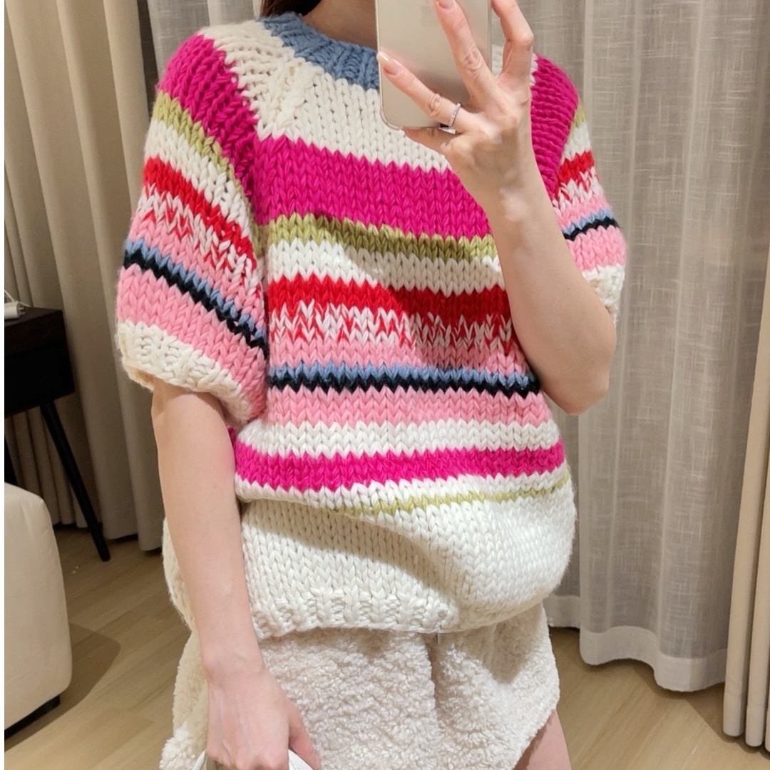 in Korea 彩虹手工毛衣