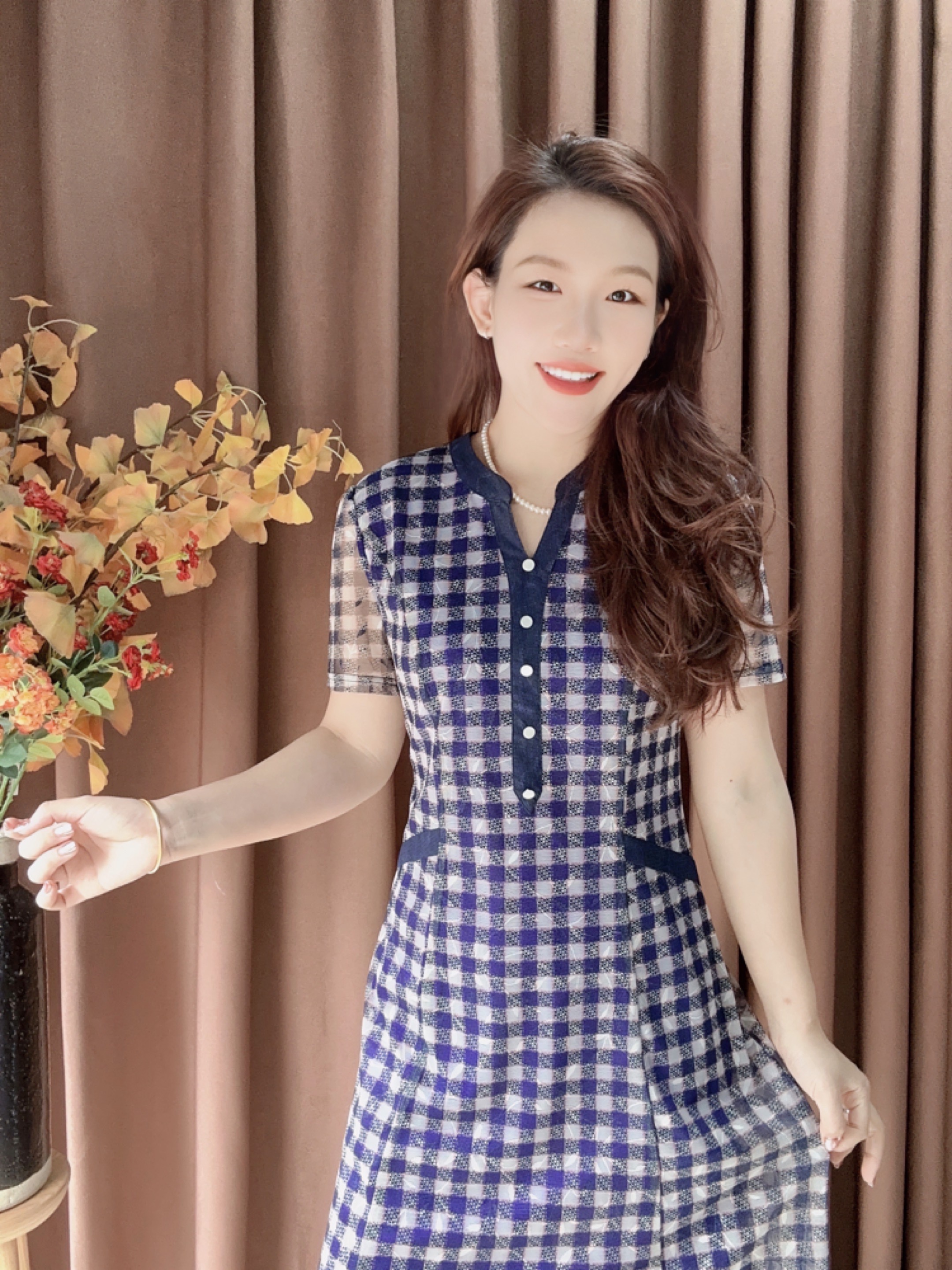 S 907#格子小V领连衣裙新款高端时尚洋气遮肚减龄显瘦长裙修身