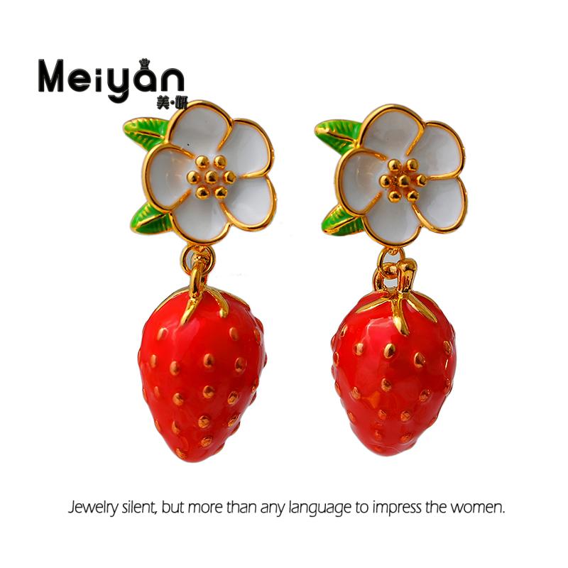 铜合金耳饰 草莓耳钉 30102 153