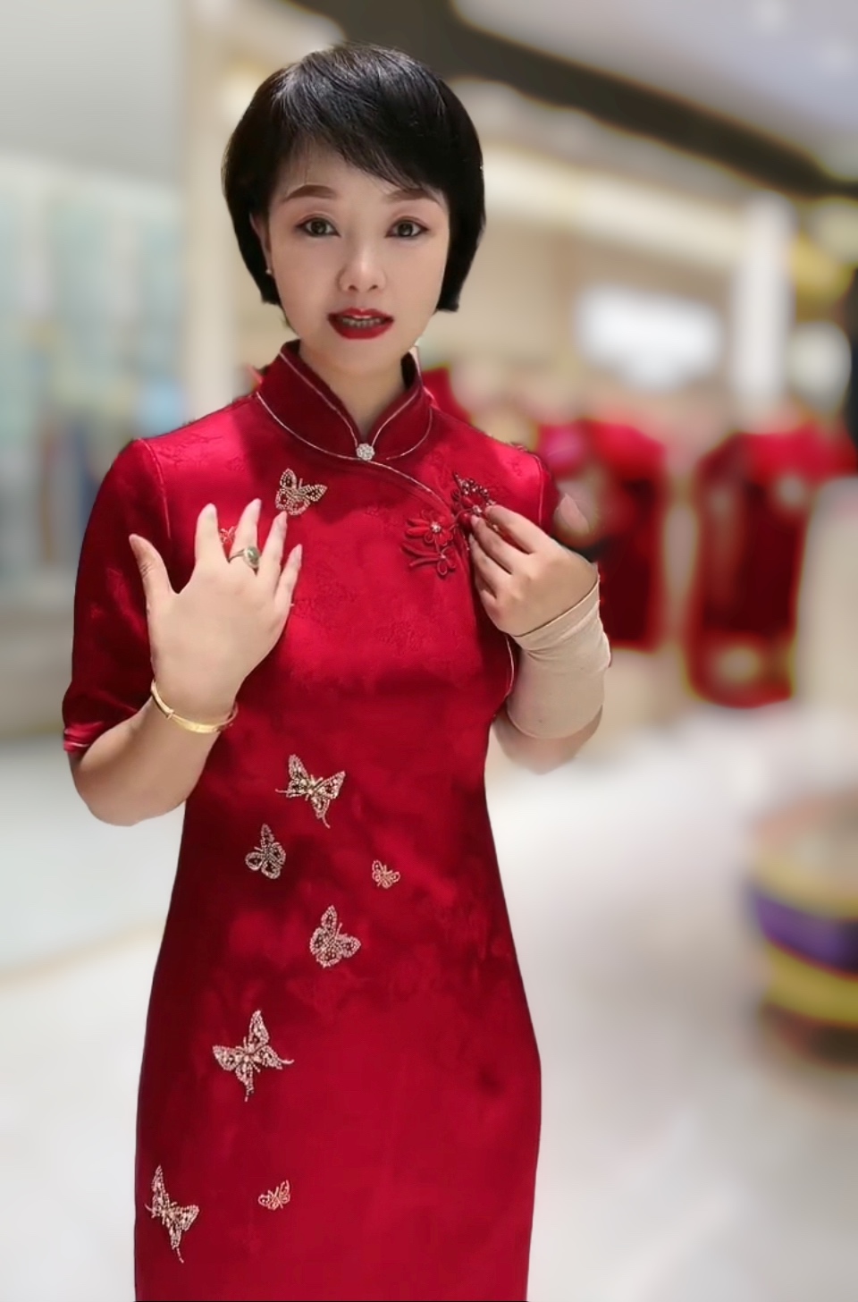 170513六礼酒红三提花面料中式两侧开叉喜婆婆喜婆婆喜妈妈婚宴装