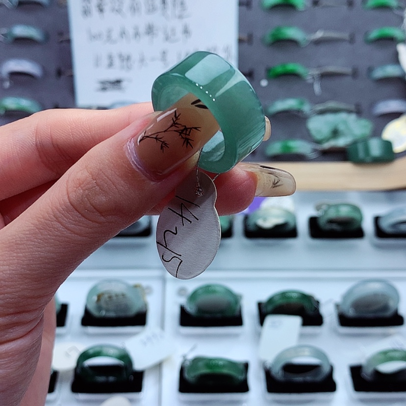 【闪购商品】翡翠戒指未镶嵌