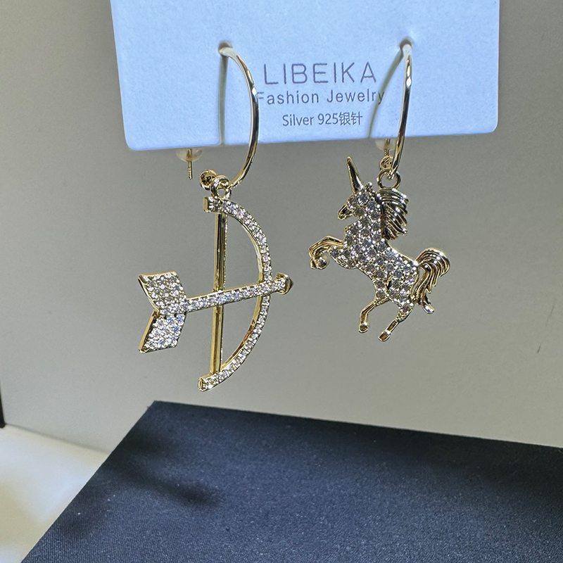 铜合金合成锆石耳饰 个性轻奢精致满钻时尚简约气质耳环QC570