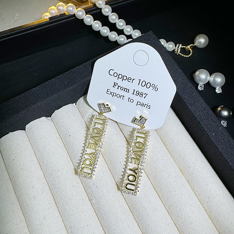 铜合金锆石耳饰 耳环气质轻奢时尚百搭复古小众长款个性QC132