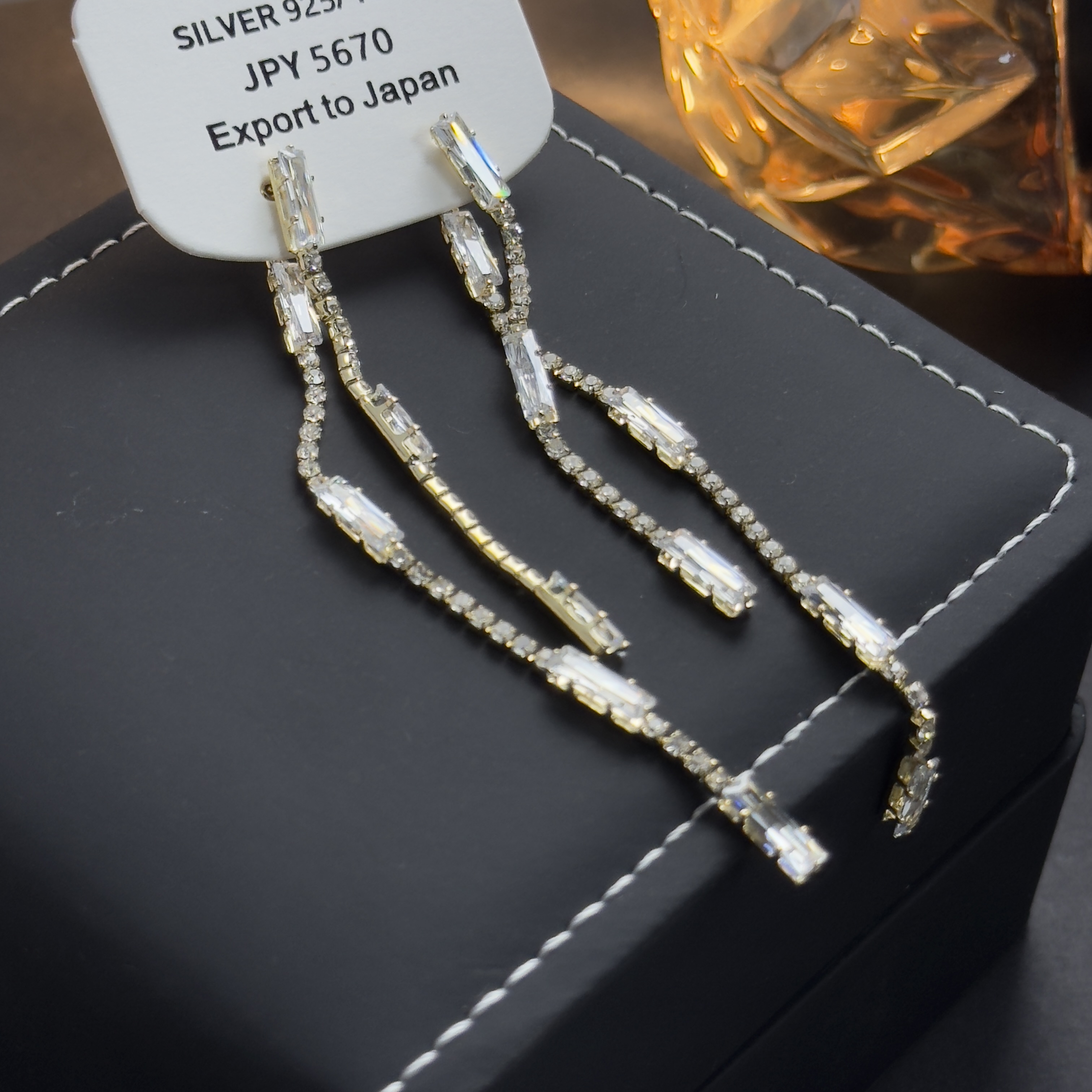 铜合金合成锆石耳饰 气质轻奢时尚百搭复古法式简约耳环QC2208