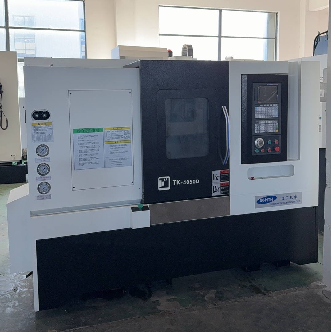 TK4050D沈工机床广数系统液压卡盘12工位伺服刀塔液压尾座排屑机