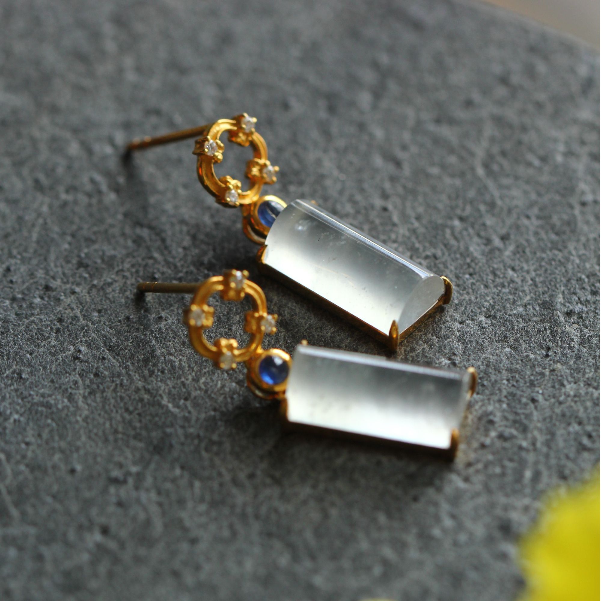 山肆花纹 高冰翡翠18k金耳坠 耳钉