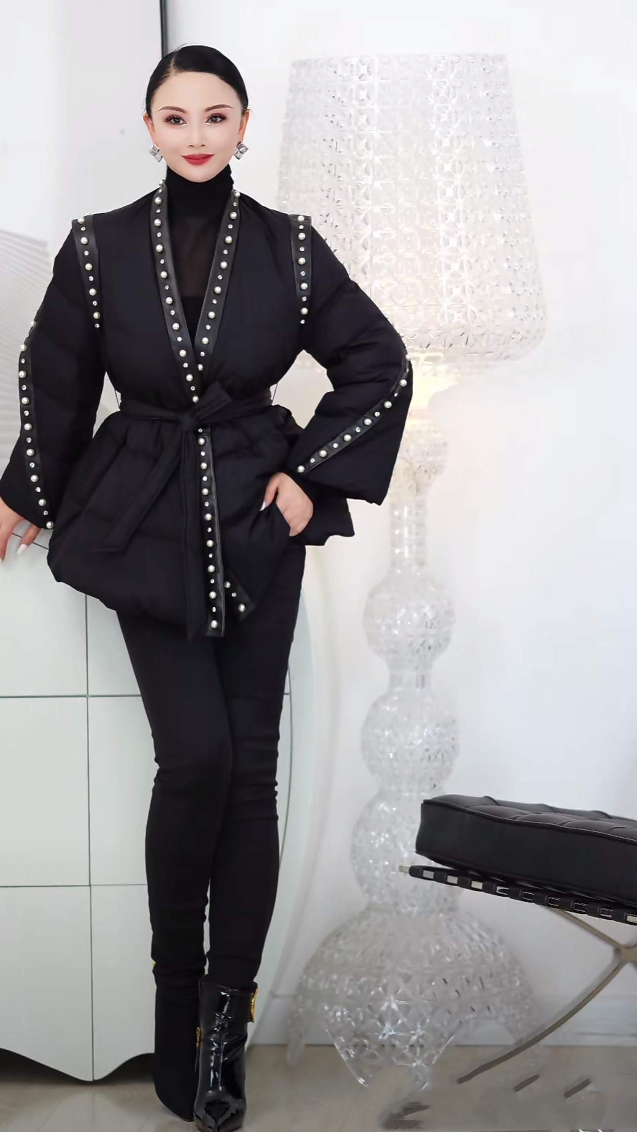 【NG】珠珠短款V领腰带羽绒服