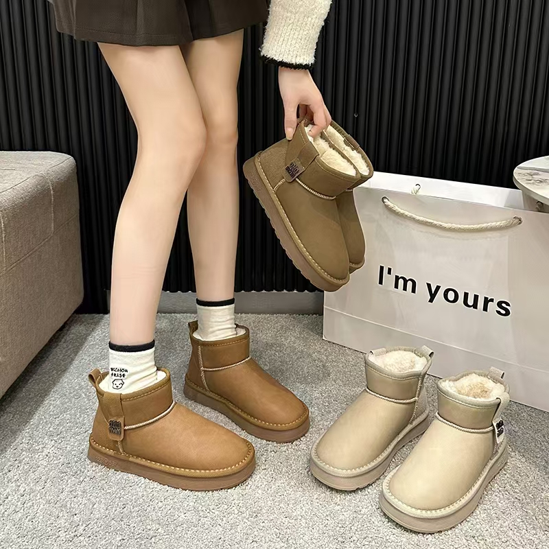 3公分平底雪地棉2024年新款皮面時尚百搭保暖雪地棉