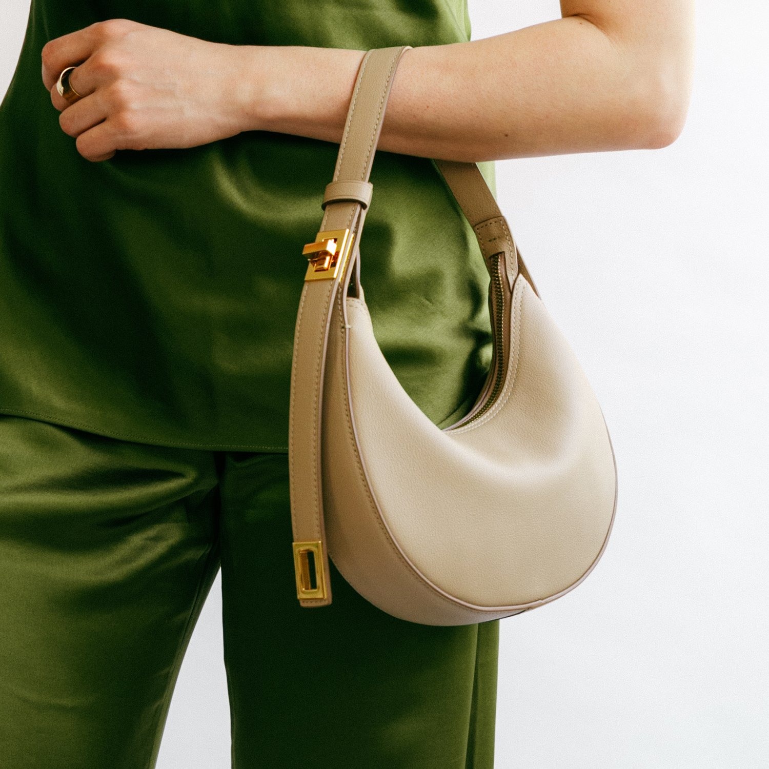 RABEANCO桦碧NINA月牙包小号腋下包女牛皮单肩包手提包小众88058