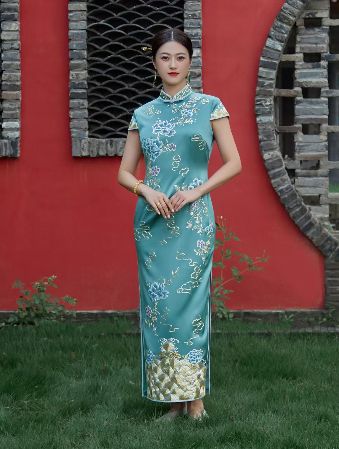 瑞英娇古苏绣重工刺绣上新中长旗袍重磅真丝面料盘金打籽绣