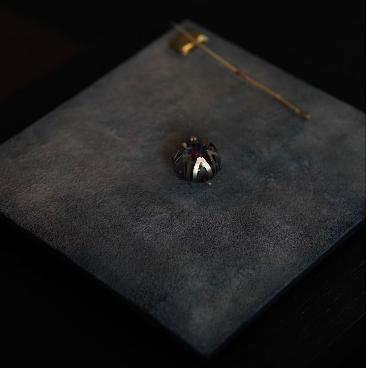 山是 幻华小留盖置 香插两用