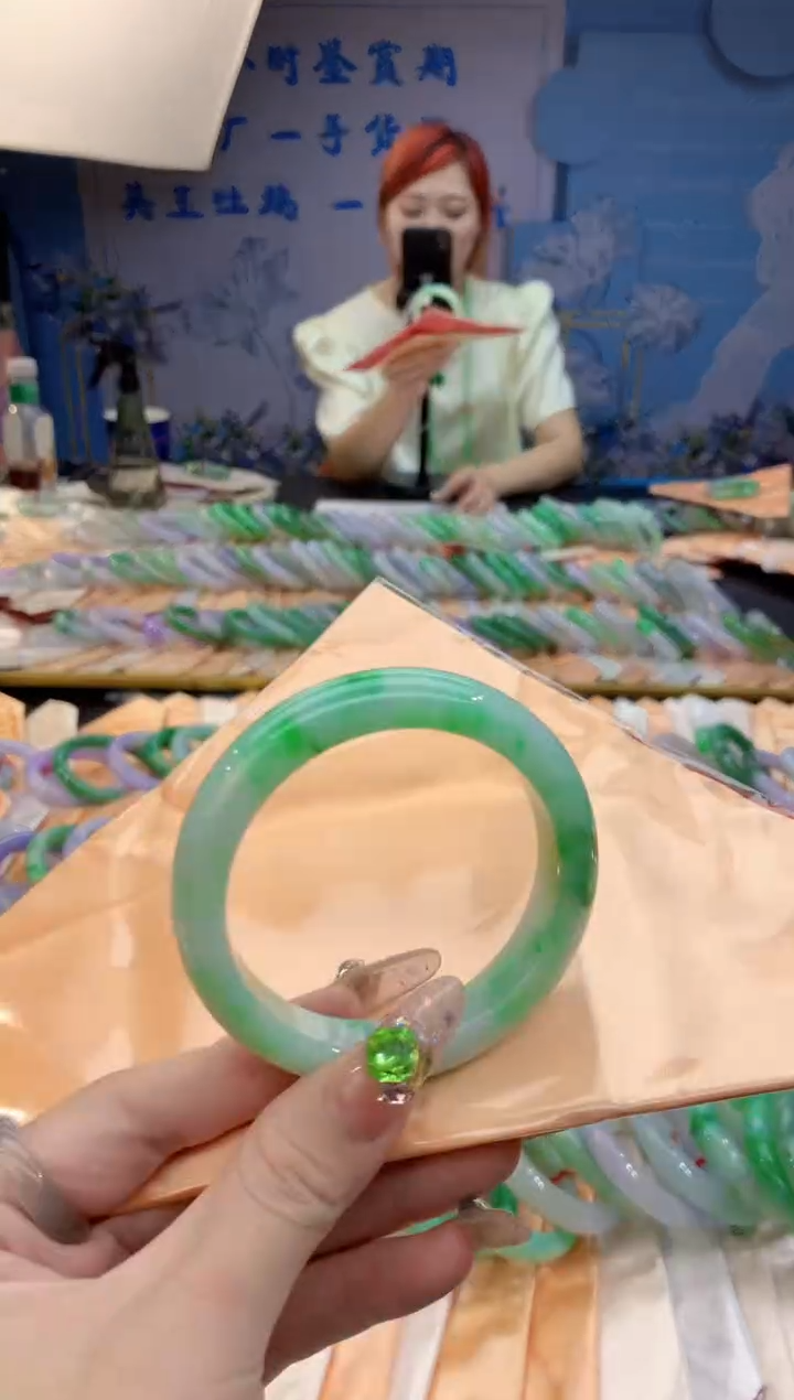 【闪购商品】翡翠手镯未镶嵌1050668755