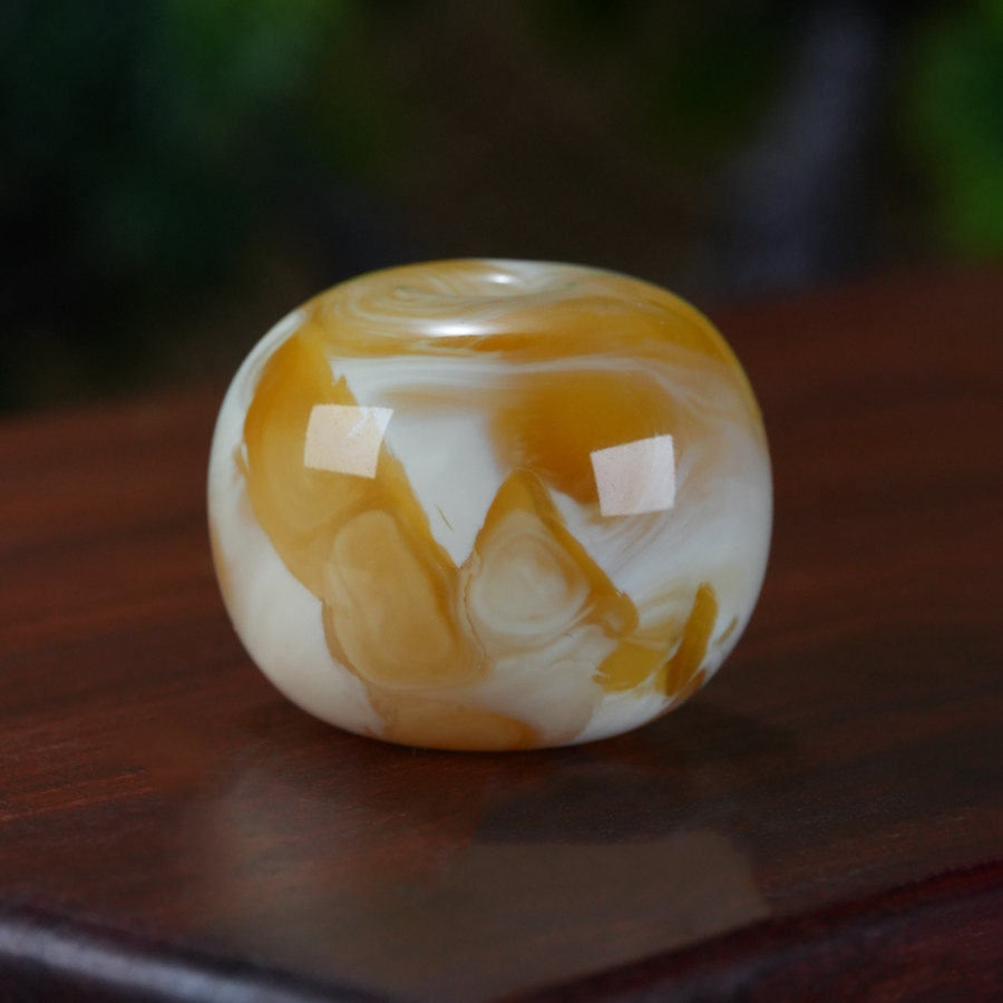 胡玩珠宝甄选俄料橘红拉丝荧光墩子吊坠原矿天然琥珀蜜蜡男女款