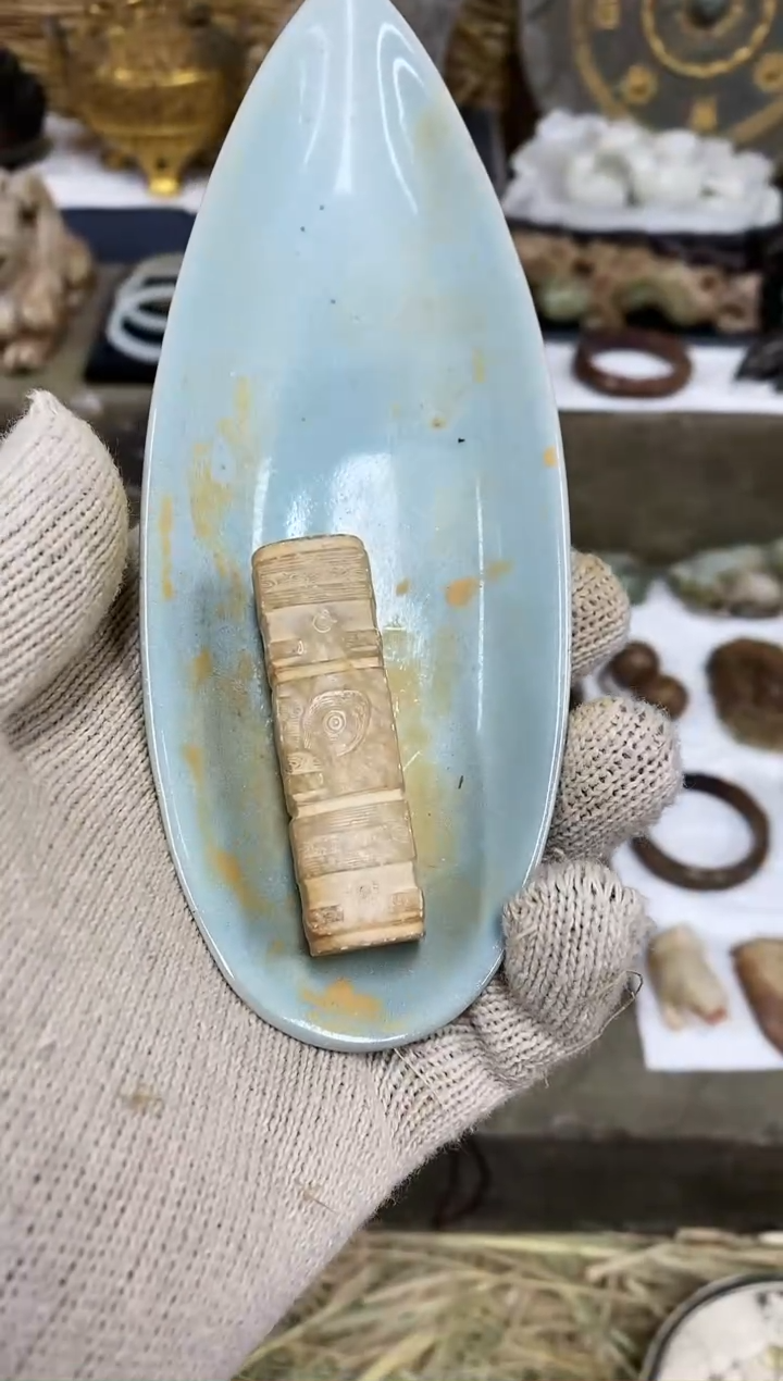 【闪购商品】密胺摆件瓷