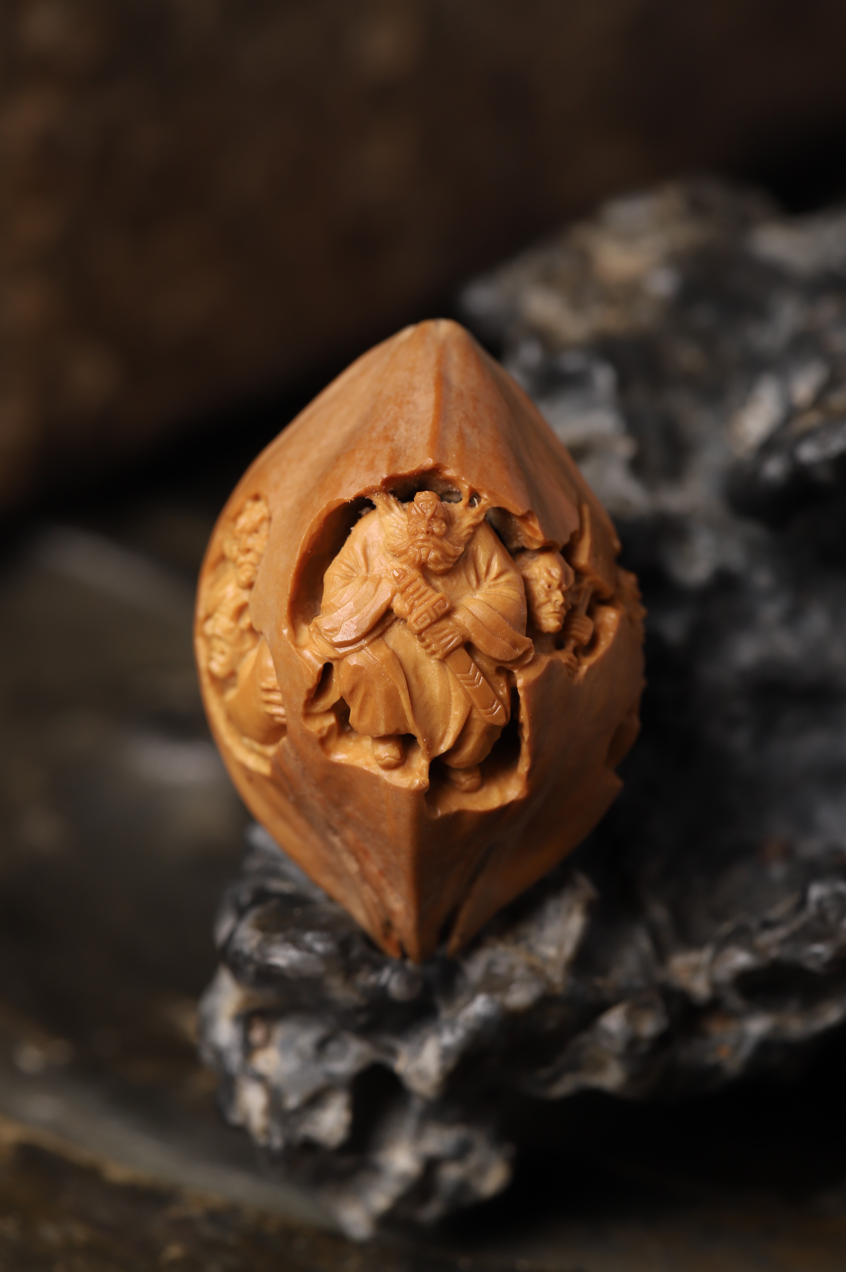 十九雕刻作品，钟馗浮雕。