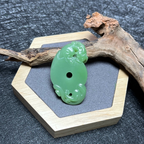 天然和田玉碧玉7号矿螭龙玉璧挂坠吊坠男士女士 苏工精美雕工高级