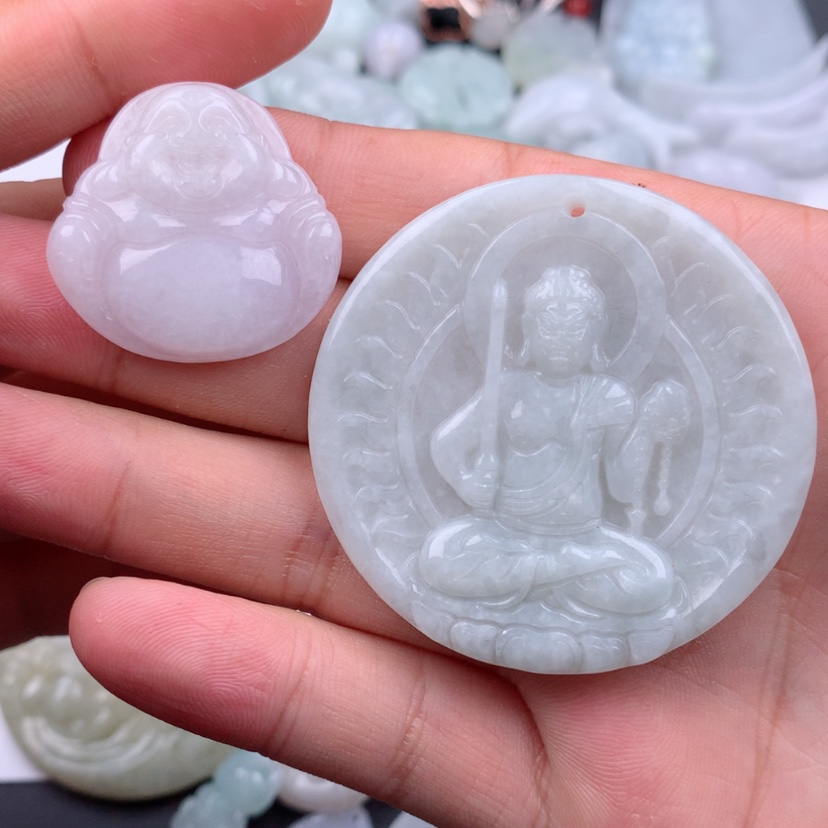 【闪购商品】翡翠颈饰未镶嵌巧****?