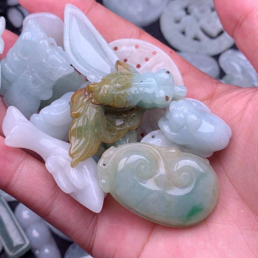 【闪购商品】翡翠颈饰未镶嵌来***美