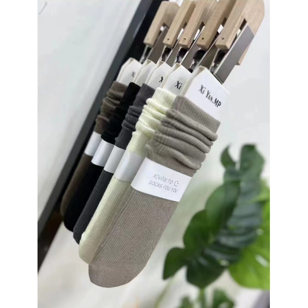 黑色堆堆袜子女秋冬新款中筒纯色日系百搭女士冬天长筒厚袜子