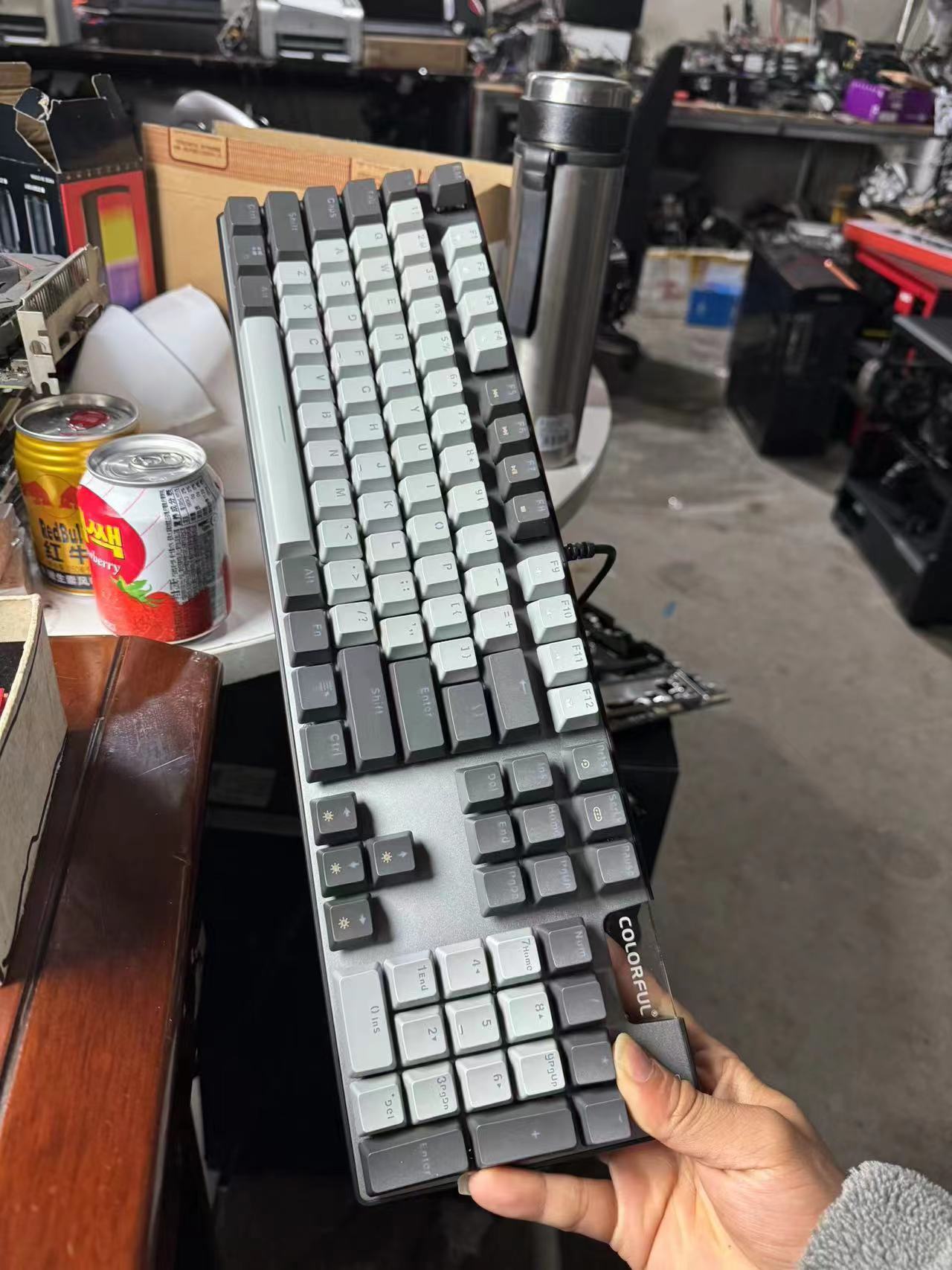 80新  老汪直播福利放送-键盘