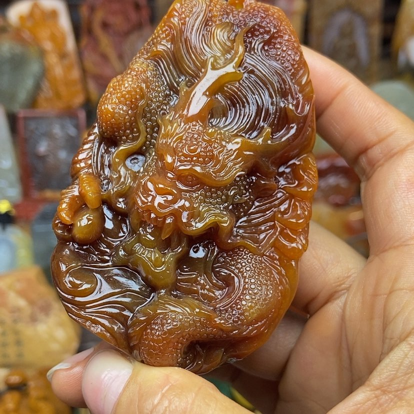 【闪购商品】石英质玉（黄龙玉）颈饰未镶嵌