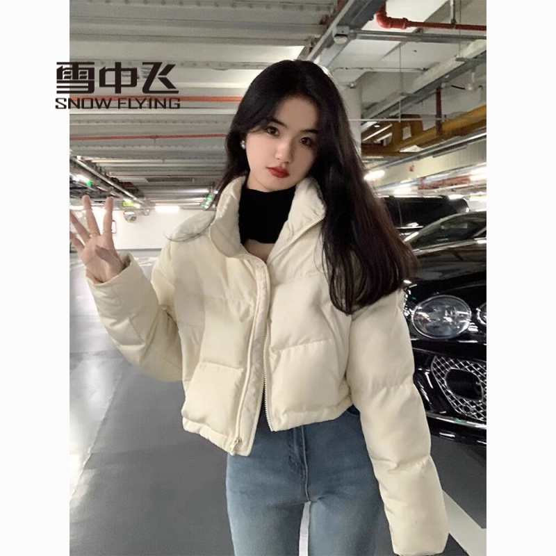 雪中飞羽绒服小个子韩系白色短款立领羽服女冬季2023年新款衣外套