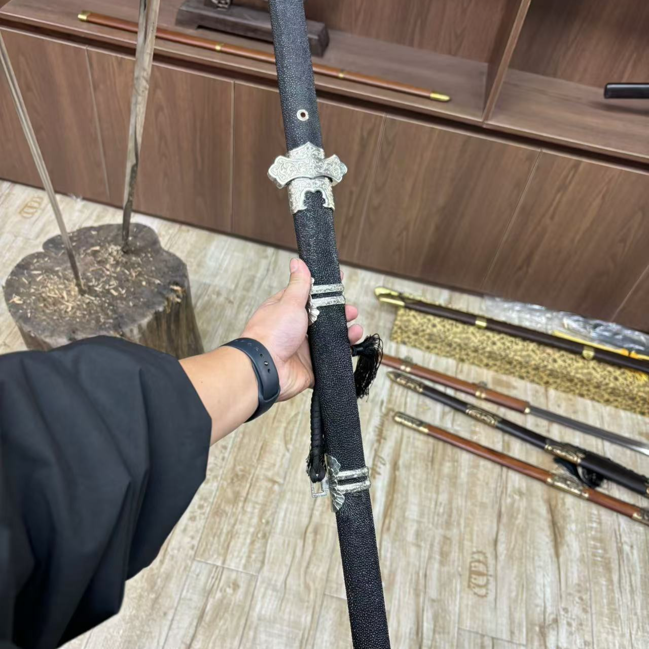 牡丹唐刀白铜鱼皮乌兹钢条子手工锻打收藏送礼佳品未开刃