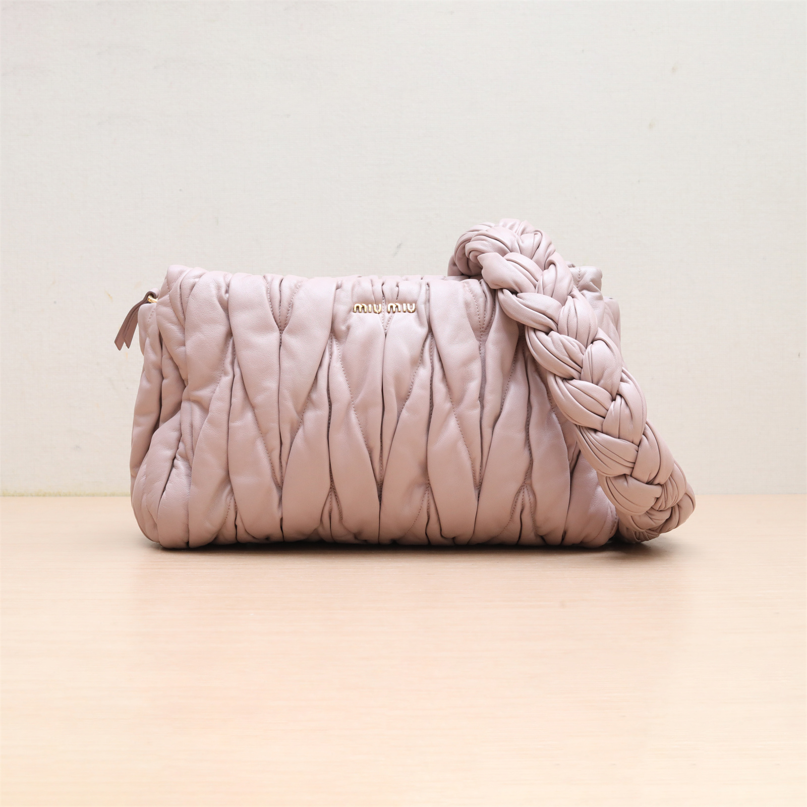 95新 MIU MIU/缪缪 单肩包
