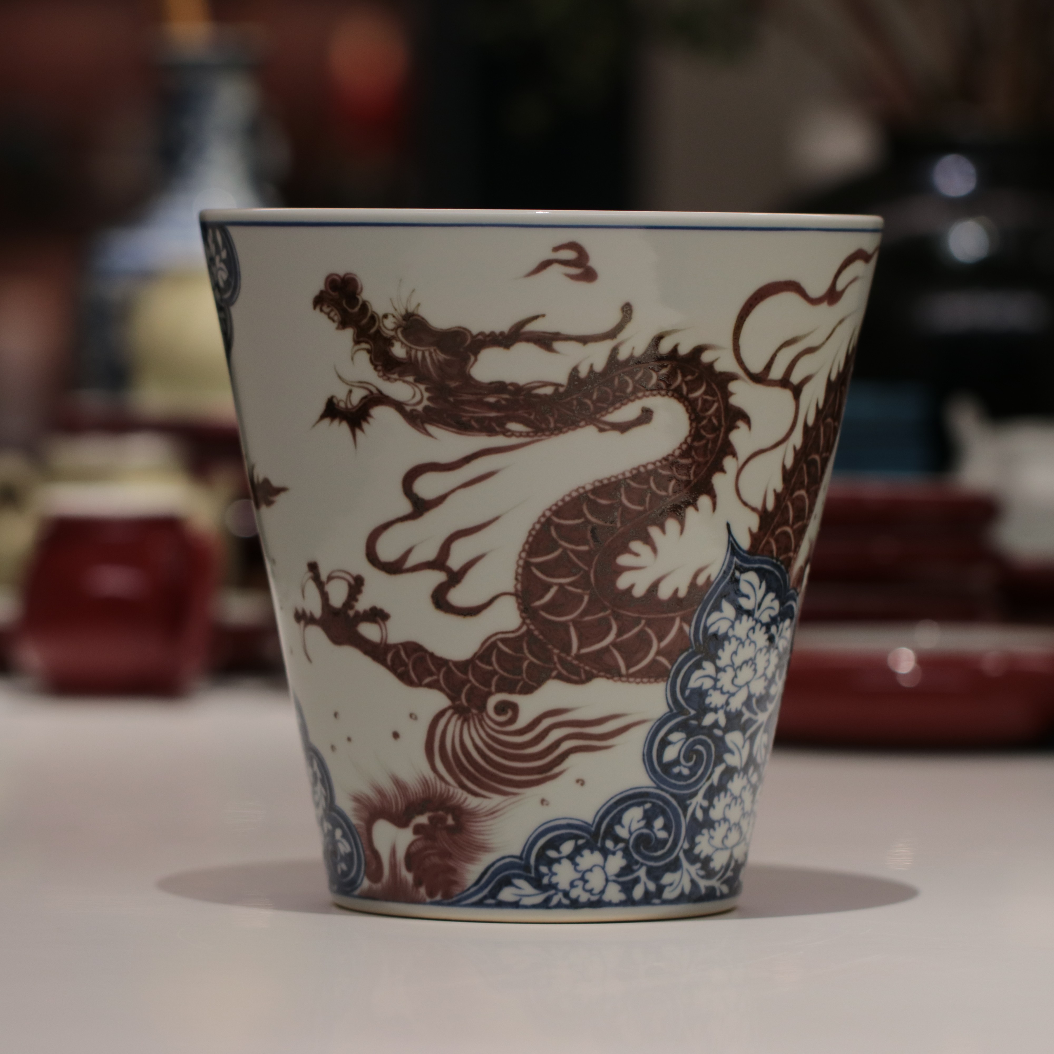 【畅怀堂】青花釉里红龙穿花大冰桶（口径21.5cm 高22cm）