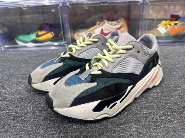 90新 adidas/阿迪达斯 41码 椰子700初代休闲鞋 无盒