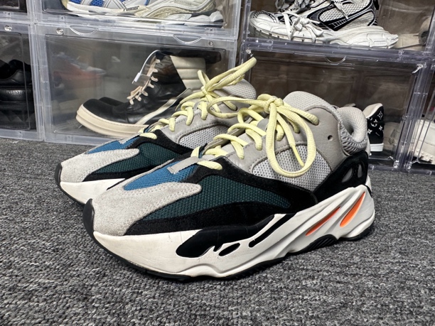 90新 adidas/阿迪达斯 42码/椰子700初代休闲鞋/9新无盒