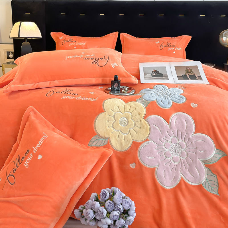 【可可】暖冬新款简约高克重加绒加厚拼色贴布绣牛奶绒四件套