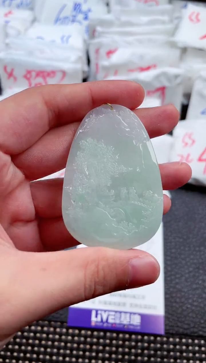 【闪购商品】翡翠颈饰未镶嵌00006737