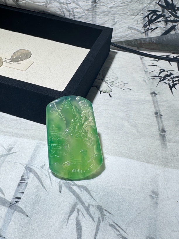 玛瑙高冰山水牌 