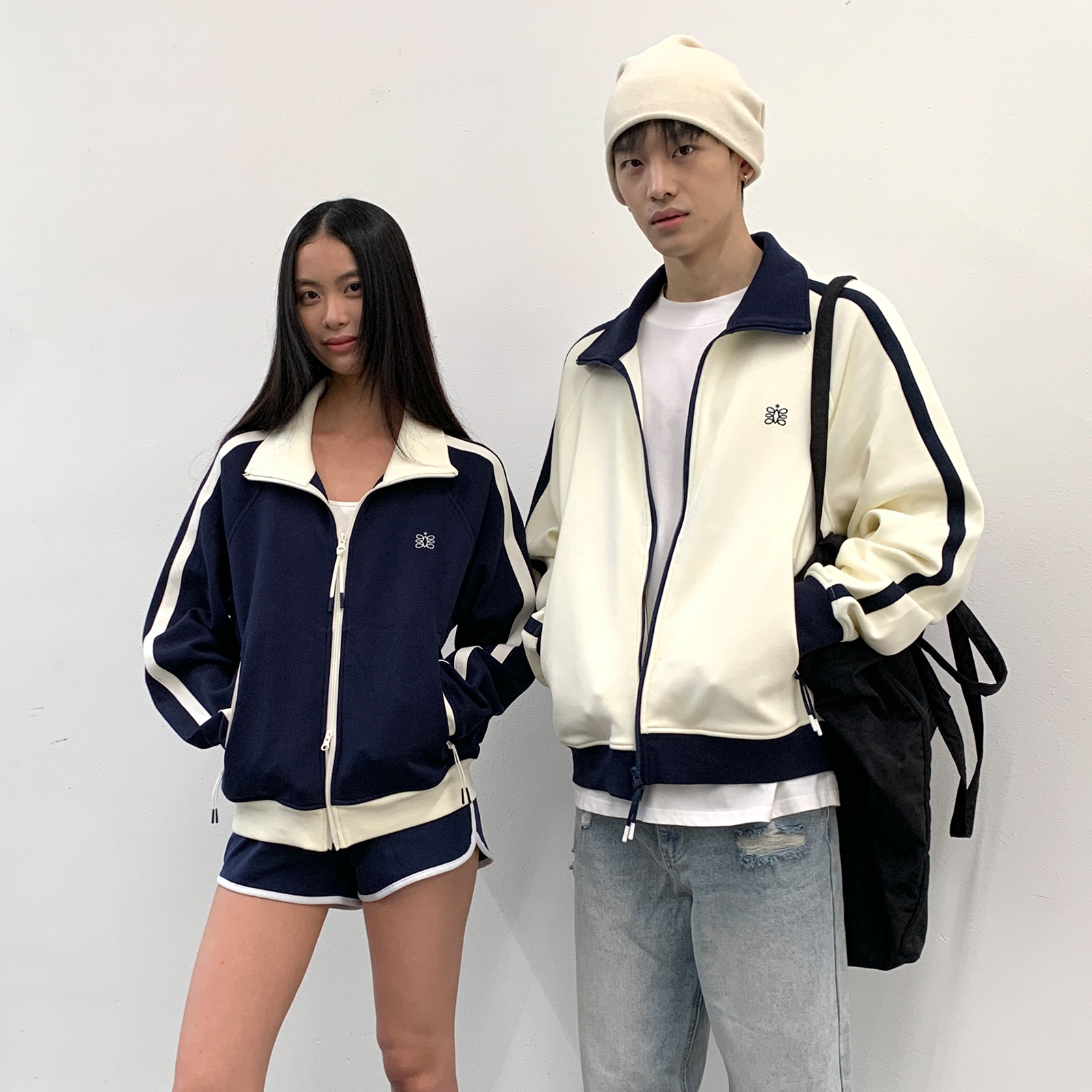 roaringwildaarch米白/藏蓝刺绣标识复古运动学院风休闲外套ins