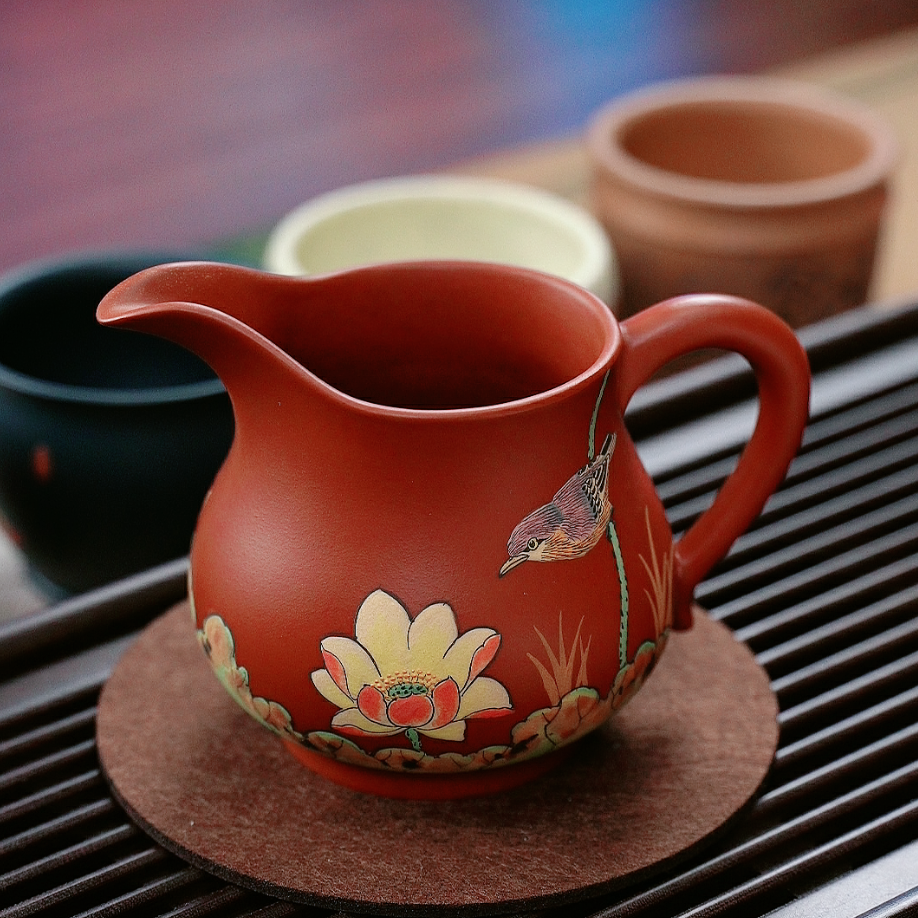 903  宜兴紫砂茶具 大红袍堆绘荷塘清趣分茶公道杯 FSY 300cc左右