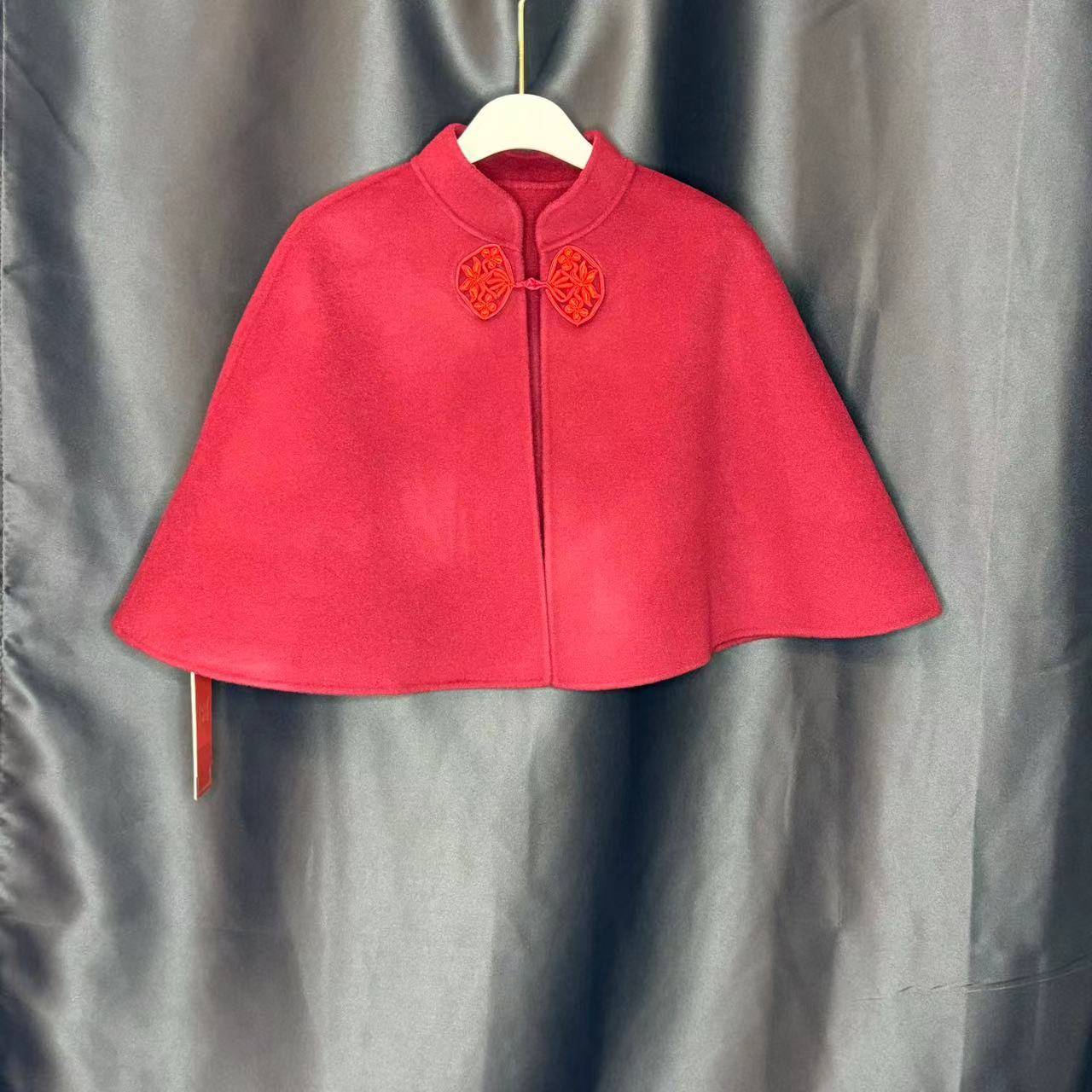 【SIMOFANG推荐专属】2024秋冬新款新中式国风复古酒红色斗篷