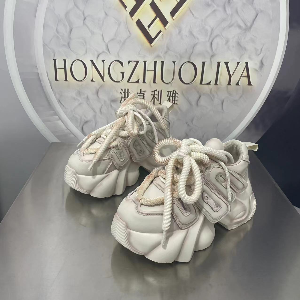 7333-2磨毛内里新款2023爆款单里高级感时尚精品老爹鞋女厚百搭.。