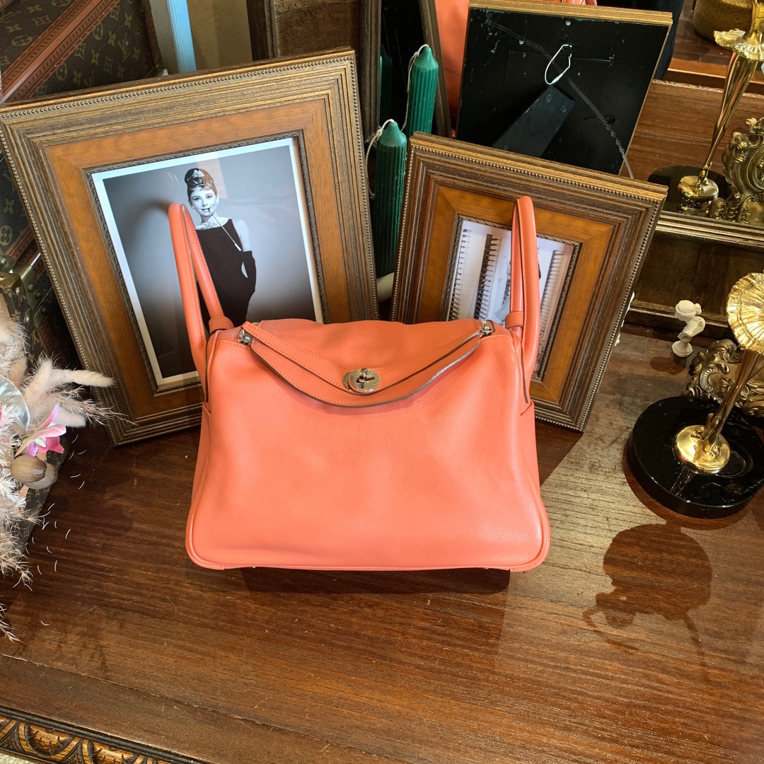 95新 Hermes/爱马仕 Hermes Lindy30 龙虾粉 银扣 方块R/sp18302