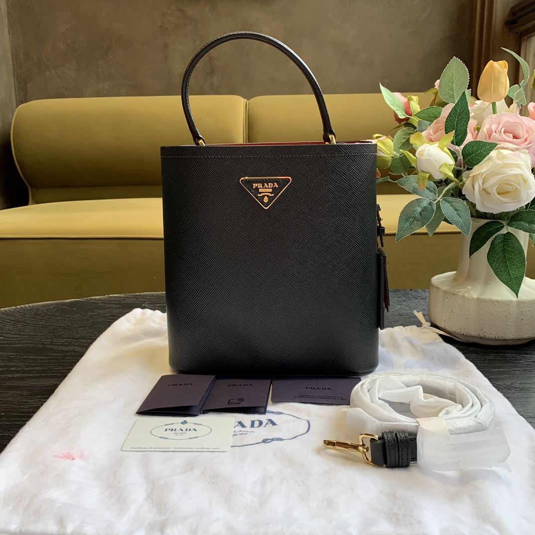 99新 Prada/普拉达 PRADA Panier中号手袋/sp21762